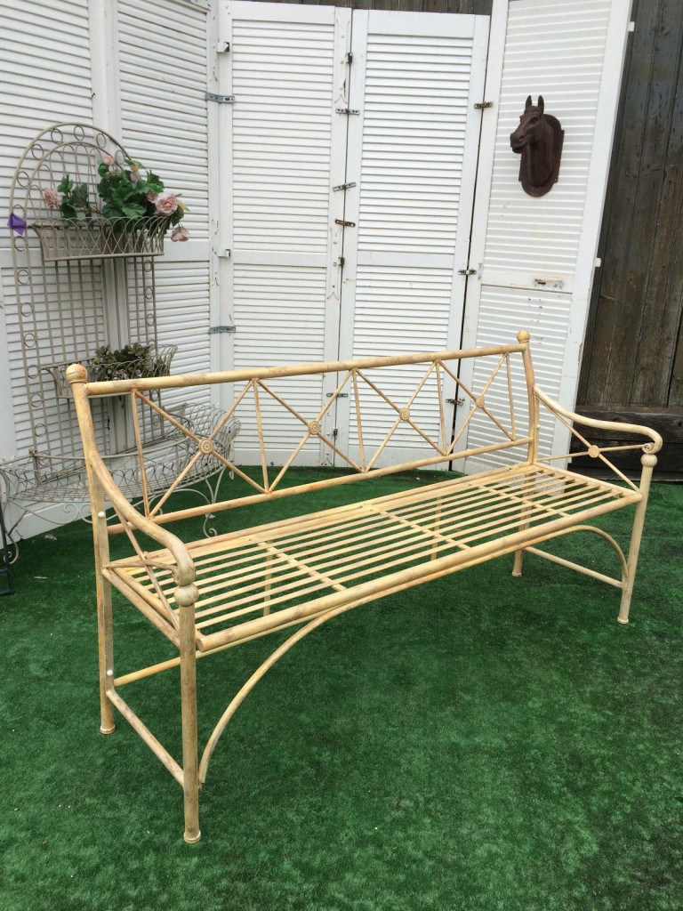 Brocante De La Ferme