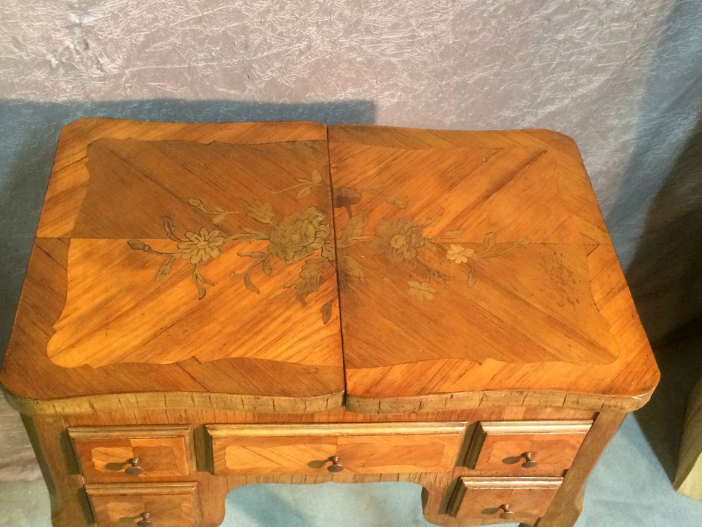 Brocante De La Ferme