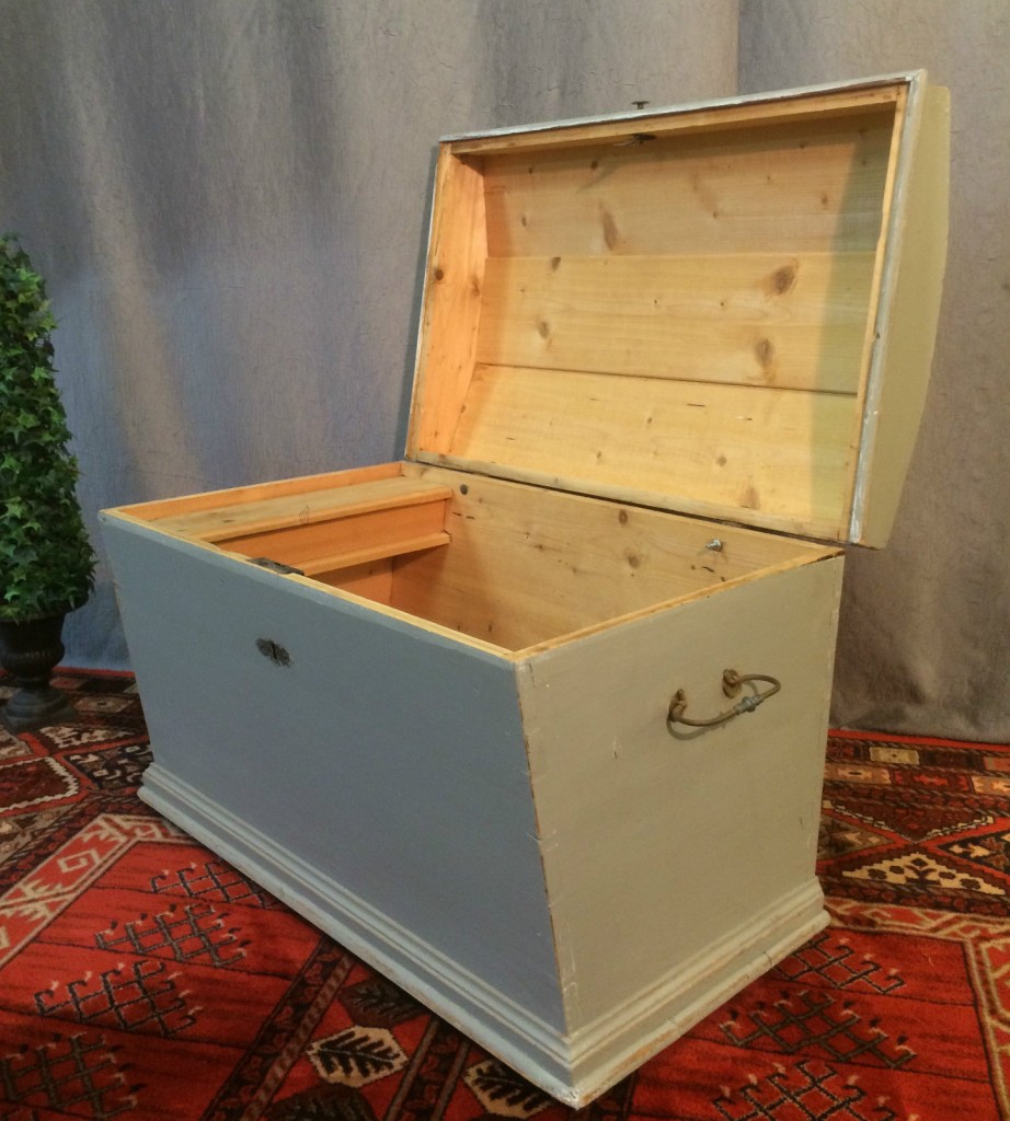 Brocante De La Ferme