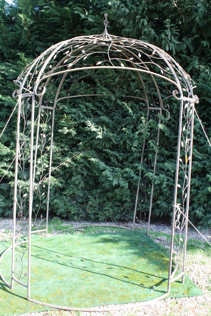 Brocante De La Ferme