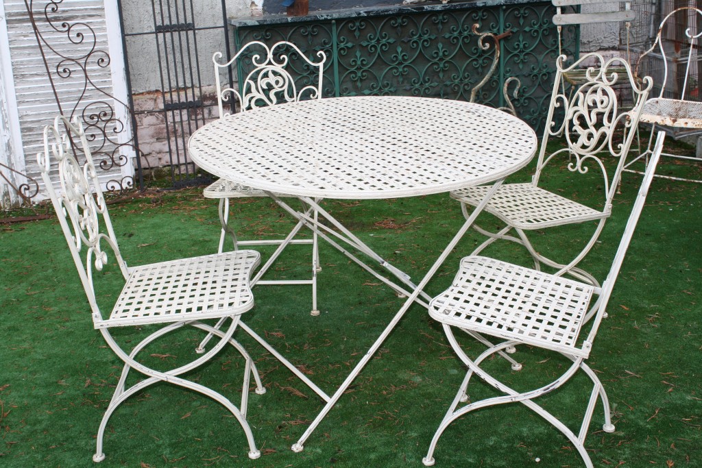 Brocante De La Ferme