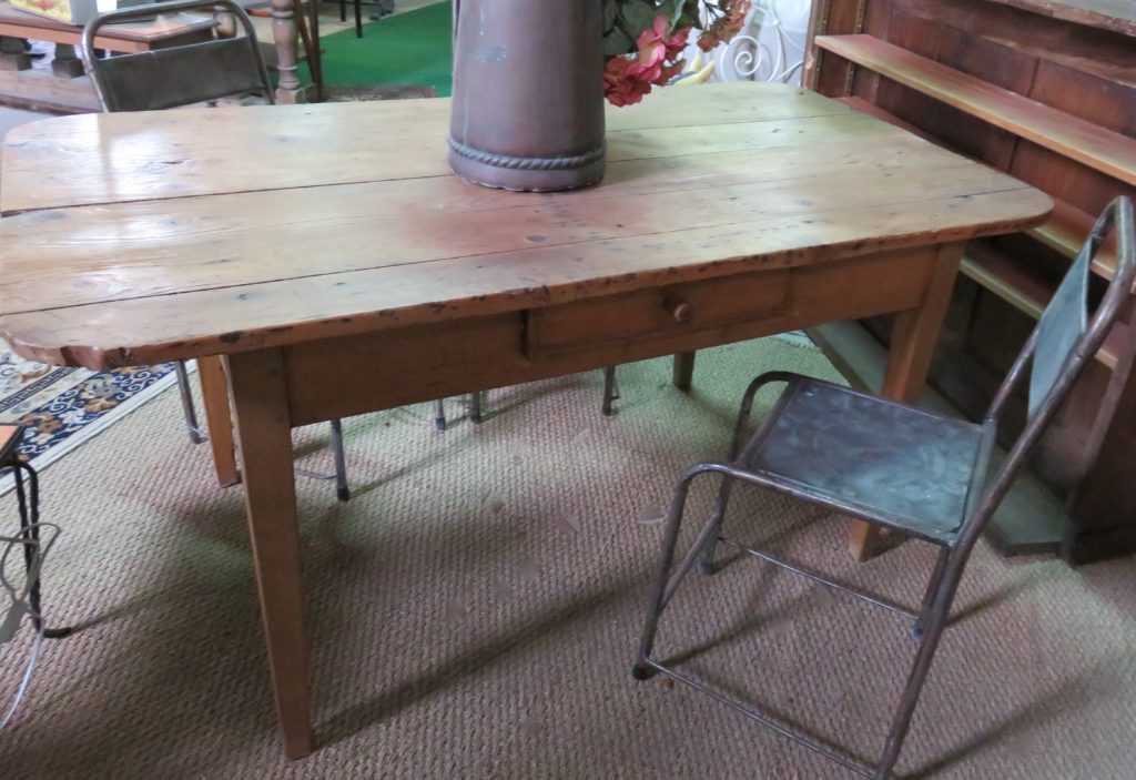 Brocante De La Ferme