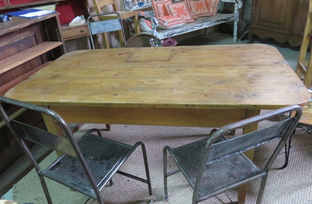 Brocante De La Ferme