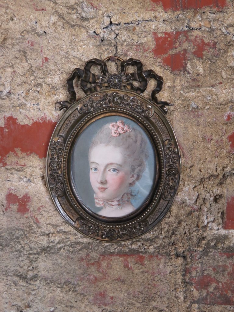 Brocante De La Ferme