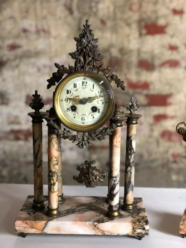 Brocante De La Ferme