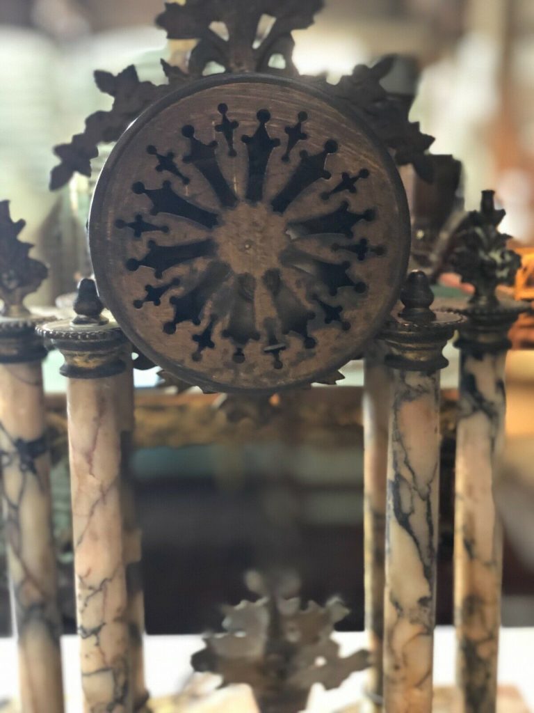 Brocante De La Ferme