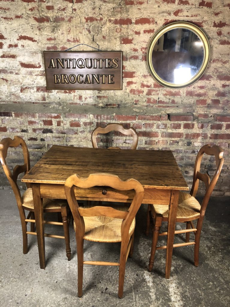 Brocante De La Ferme