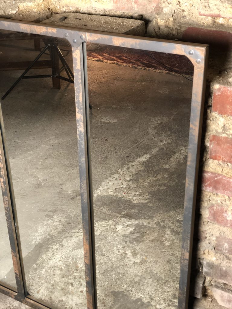 Brocante De La Ferme