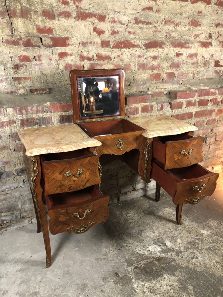 Brocante De La Ferme