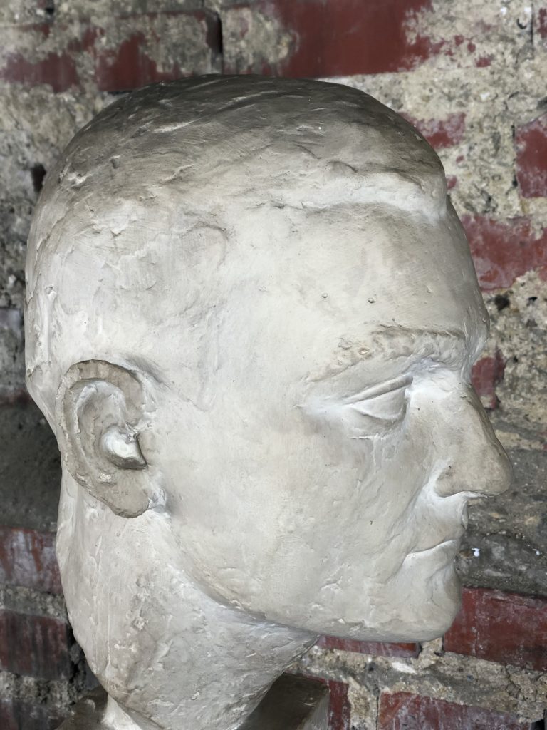 Brocante De La Ferme