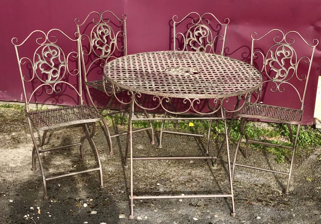 Brocante De La Ferme