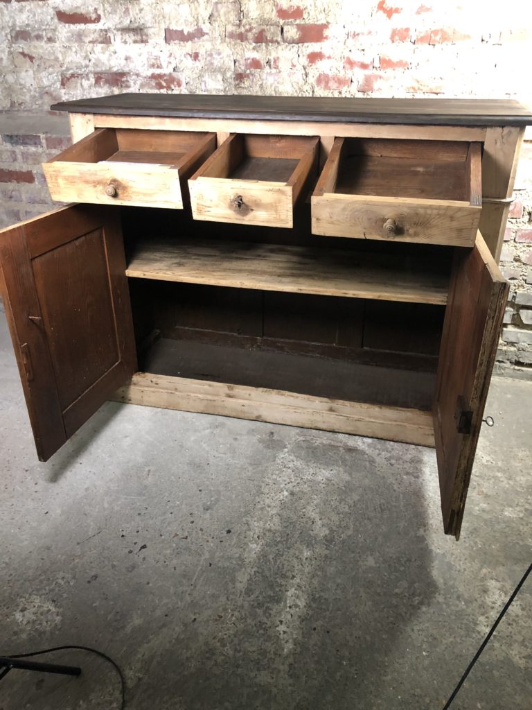 Brocante De La Ferme