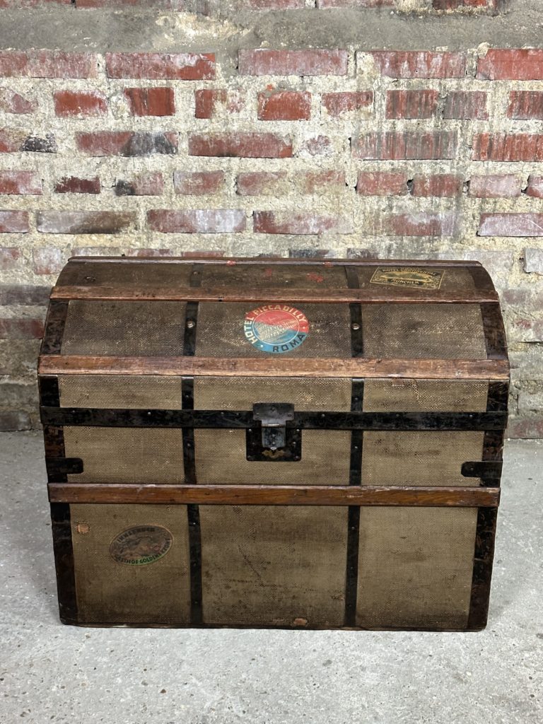 Brocante De La Ferme