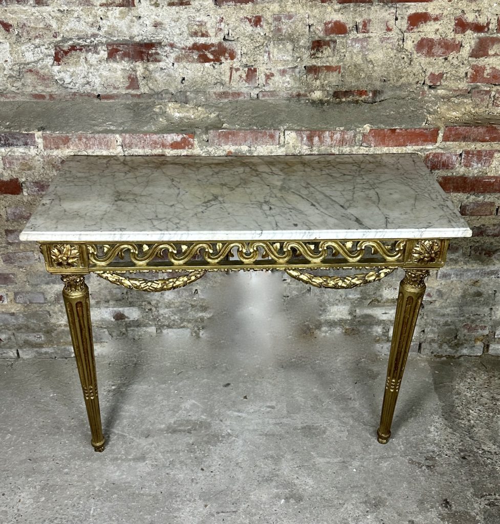 Brocante De La Ferme