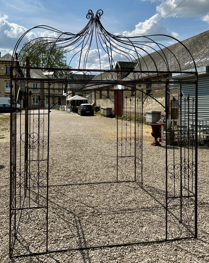 Brocante De La Ferme