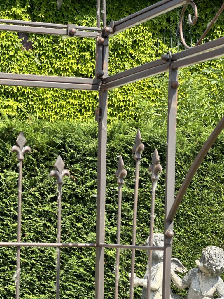 Brocante De La Ferme