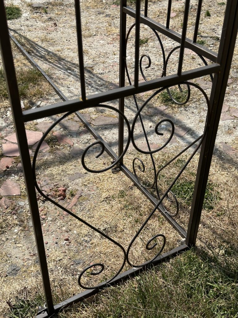 Brocante De La Ferme