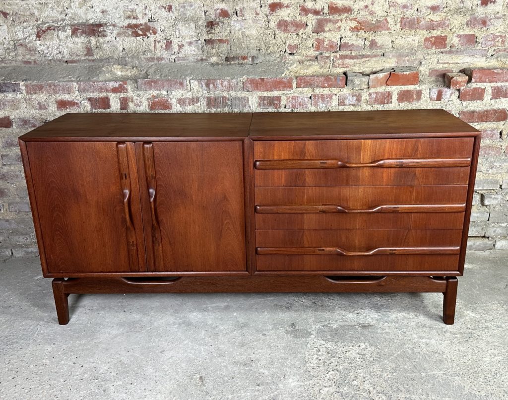 Brocante De La Ferme