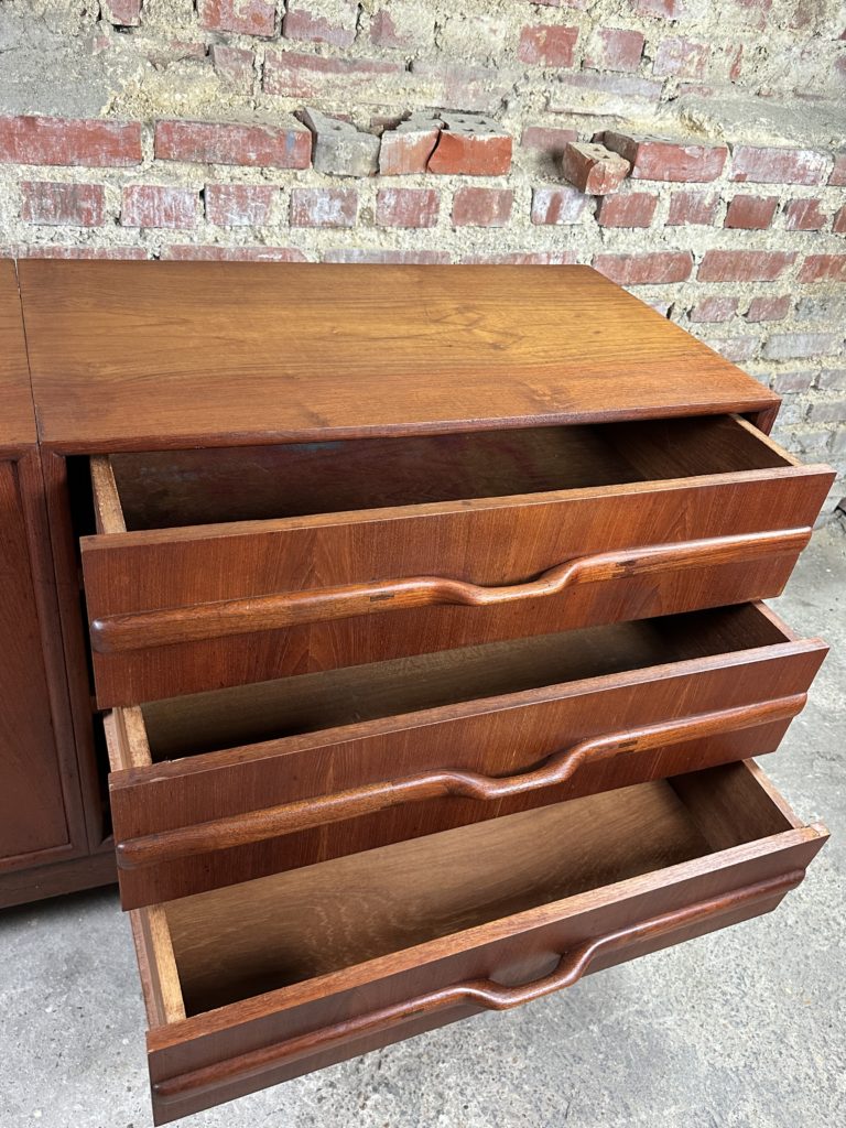 Brocante De La Ferme