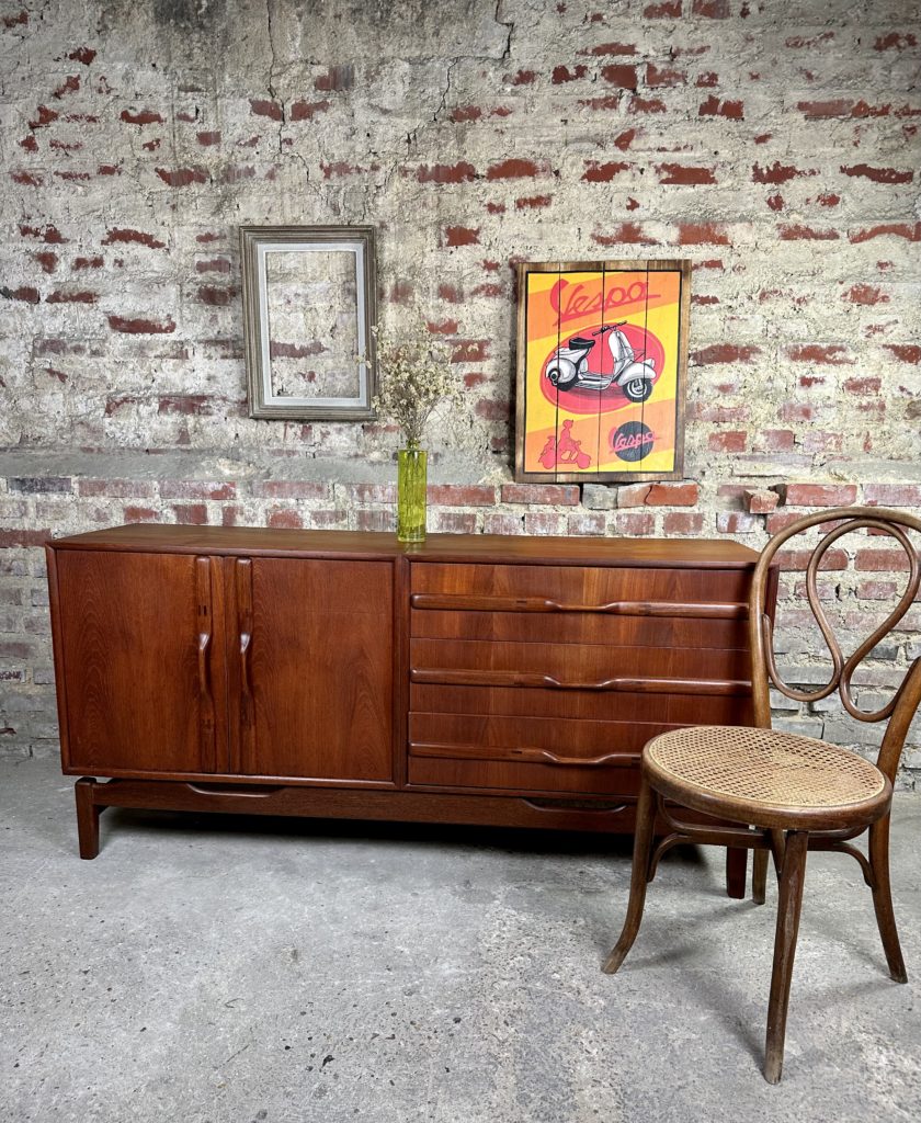 Brocante De La Ferme