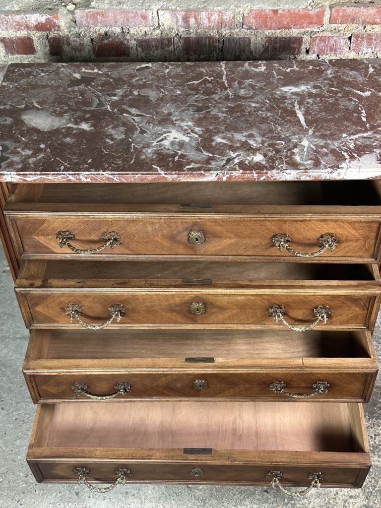 Brocante De La Ferme