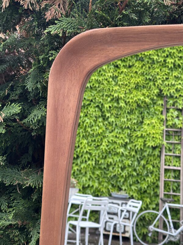 Miroir scandinave en bois brut teinte miel 122x90 cm – Image 8