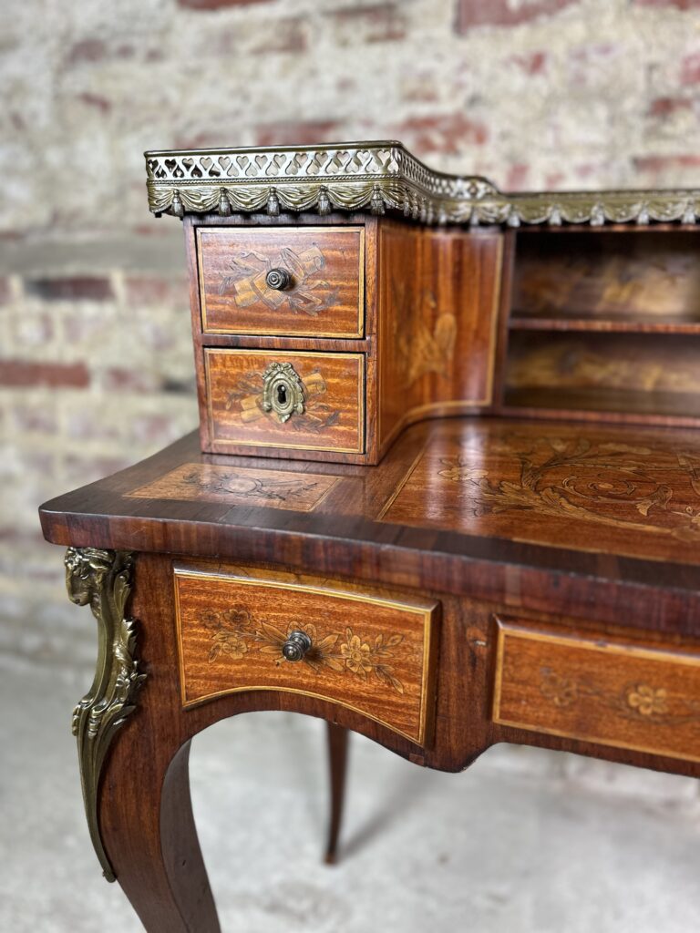 Brocante De La Ferme