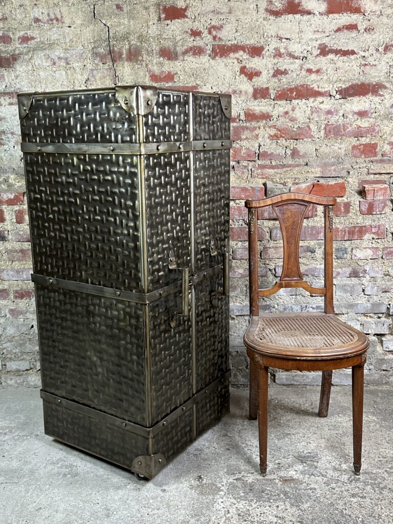 Brocante De La Ferme