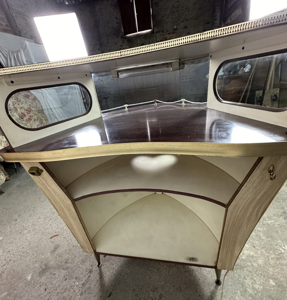 Brocante De La Ferme