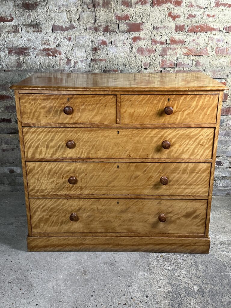 Brocante De La Ferme