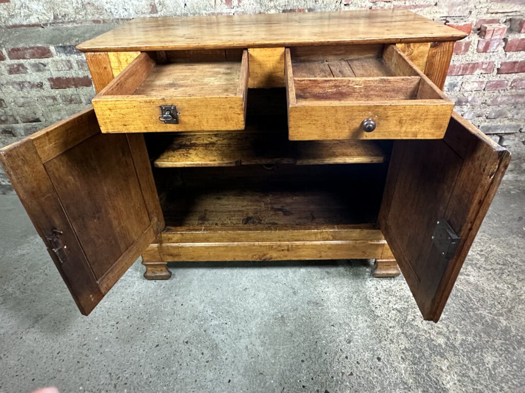 Brocante De La Ferme