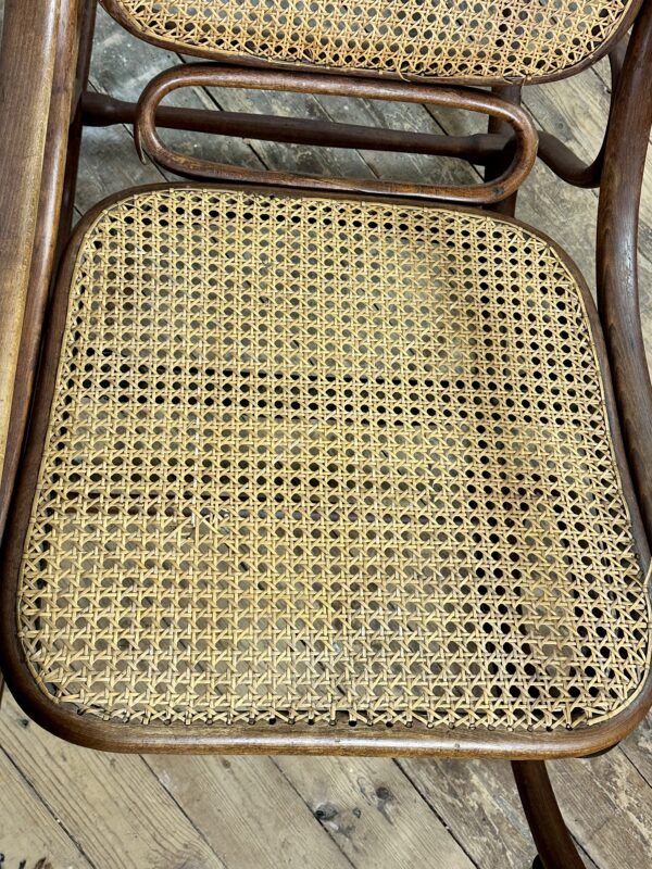 Rocking chair Thonet en bois courbé et cannage années 1900 – Image 6