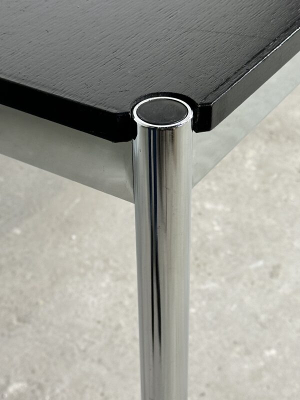 Table USM Haller T59 stratifié noir et acier chromé – Image 3