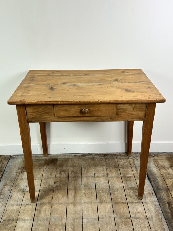 Table / bureau en pichepin XIX eme