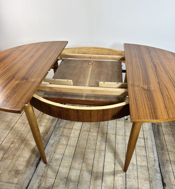 Table ronde scandinave en teck a allonge papillon 1960'S – Image 3