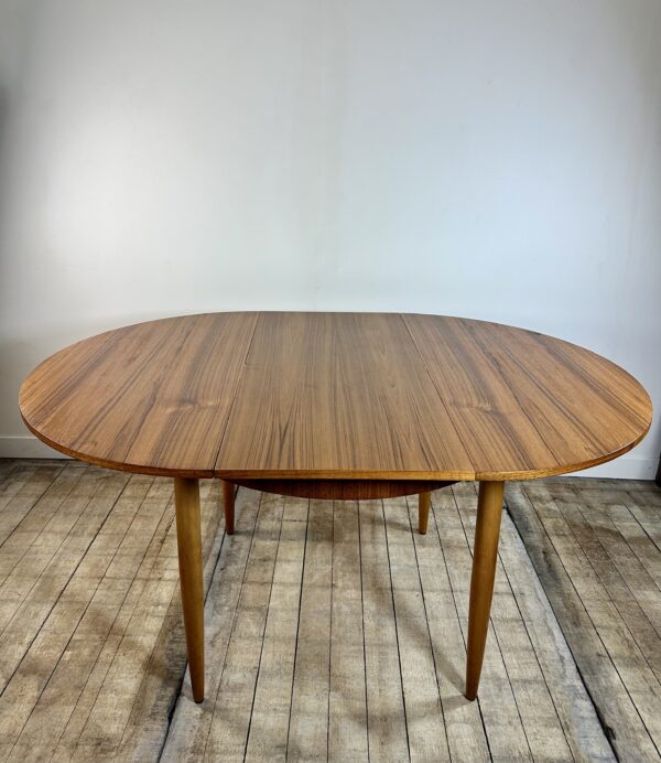 Table ronde scandinave en teck a allonge papillon 1960'S – Image 4