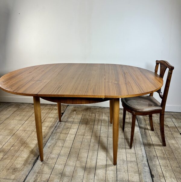 Table ronde scandinave en teck a allonge papillon 1960'S – Image 6