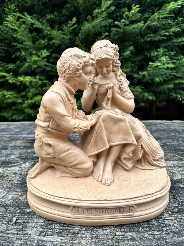 Statue en plâtre "Le premier amour"