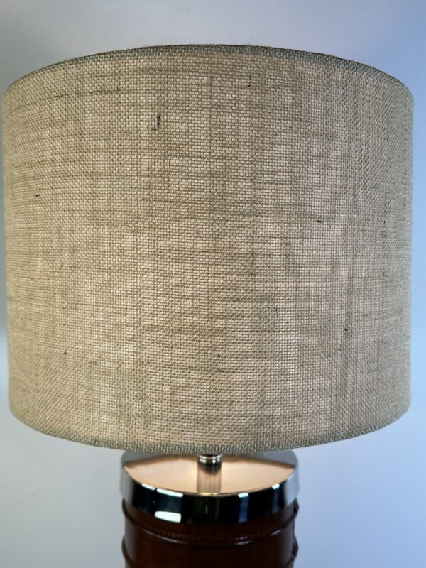 Lampe gainée cuir et métal années 1990 Ht 80 cm – Image 6