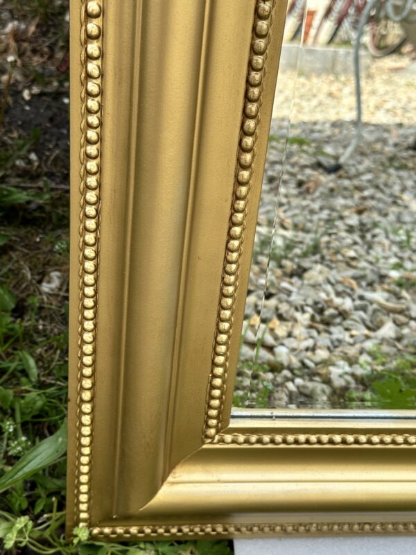 Miroir de style Louis Philippe en bois doré 135x105cm – Image 9