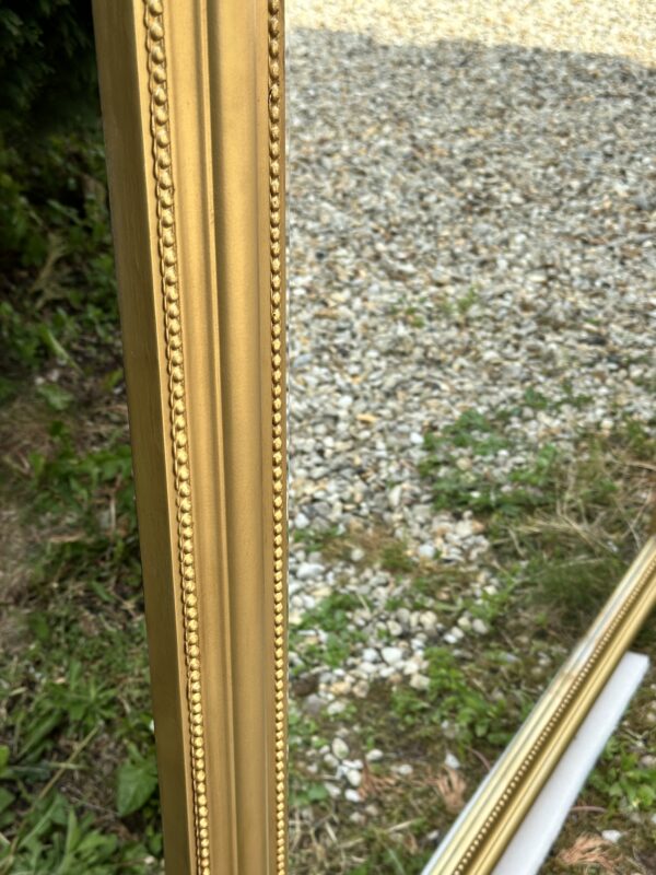 Miroir de style Louis Philippe en bois doré 135x105cm – Image 4