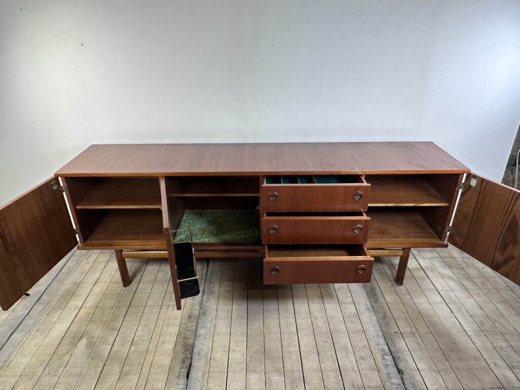 Brocante De La Ferme
