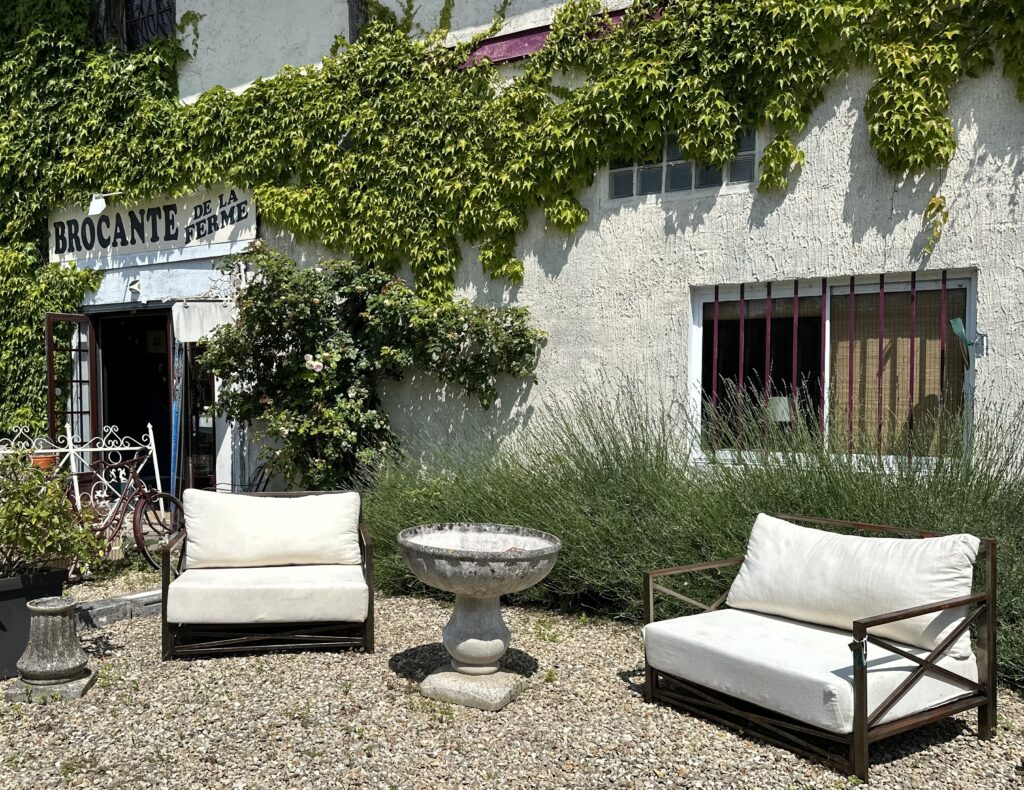 Brocante De La Ferme