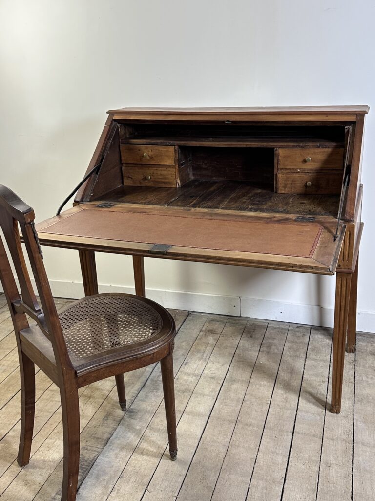 Brocante De La Ferme