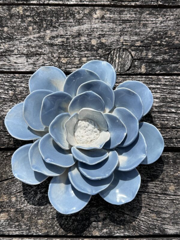 Fleur Ancolie bleue en céramique diamètre 20 cm