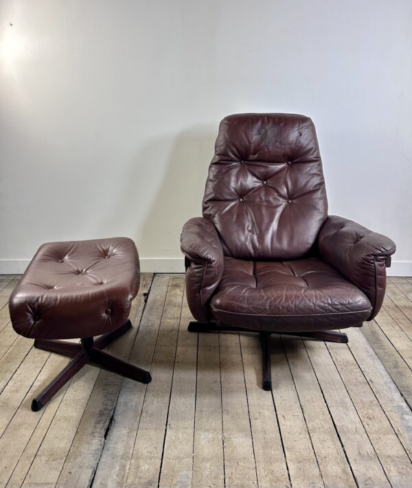 Fauteuil et son ottoman en cuir par GÖTE MÖBLER Suède 1960 – Image 9