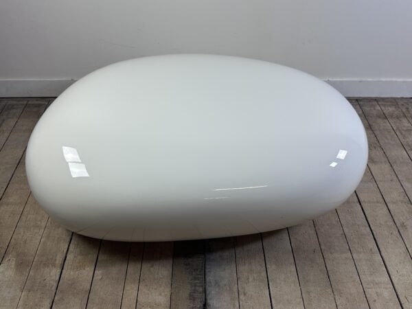 Table basse galet Khoisi par Naoto Fukasawa éditée par Driade Italie – Image 10