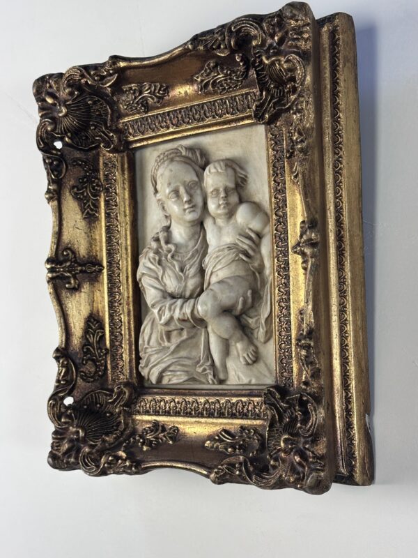 Tableau en poudre de marbre Femme à l'enfant – Image 6