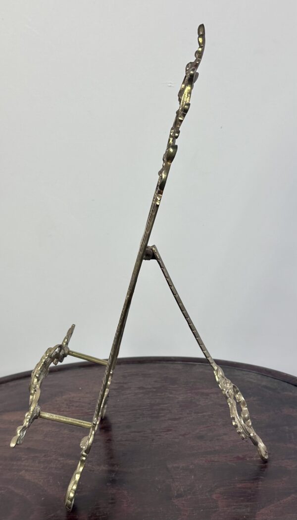 Chevalet de table en laiton doré de style Louis XV – Image 6
