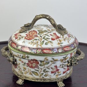 Pot en céramique émaillée et bronze de style Louis XV 22x16cm
